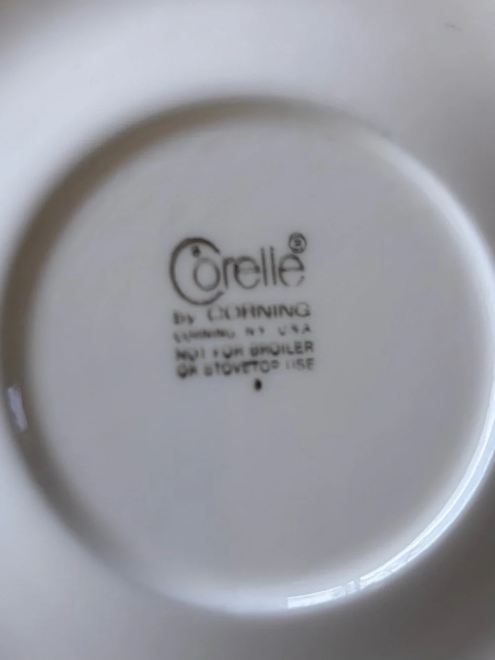 Corelle By Corning Spring Blossom Crazy Daisy Tea Coffee Saucers Set of 4 1970s